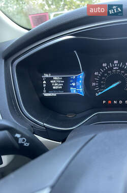 Седан Ford Fusion 2014 в 