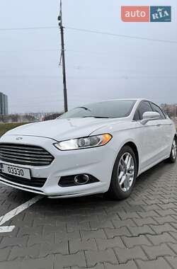 Седан Ford Fusion 2014 в Дніпрі