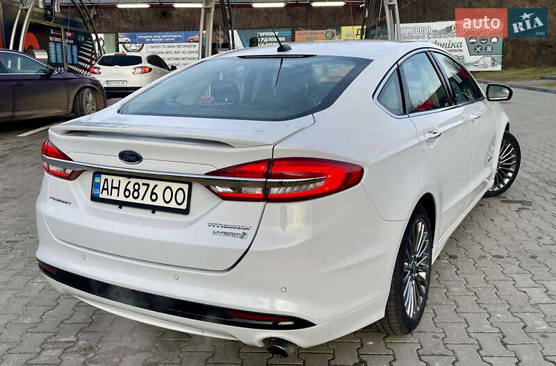 Седан Ford Fusion 2016 в Тернополе