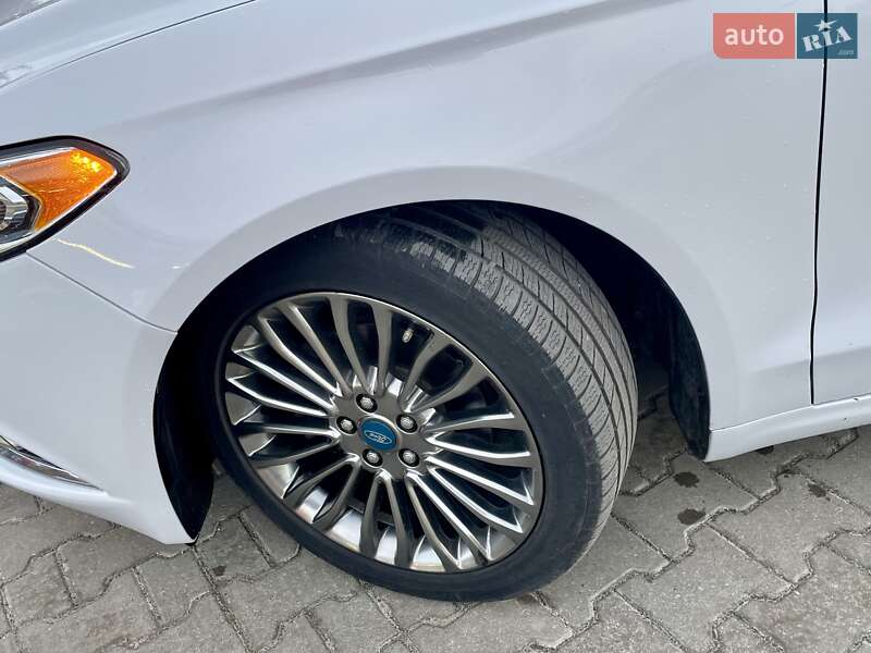 Седан Ford Fusion 2016 в Тернополе