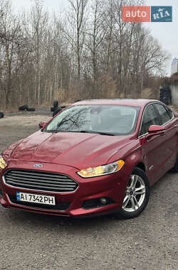 Седан Ford Fusion 2015 в 