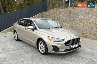 Седан Ford Fusion 2019 в Виннице