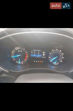 Седан Ford Fusion 2015 в 