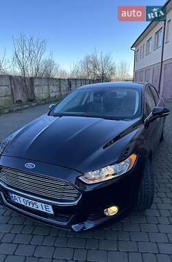 Седан Ford Fusion 2015 в 