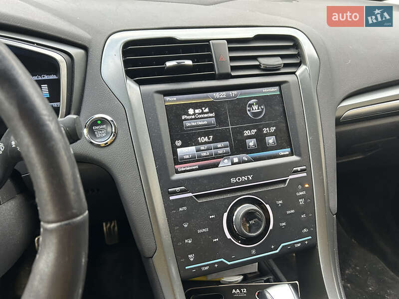Седан Ford Fusion 2014 в Львове