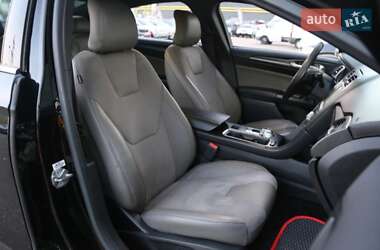 Седан Ford Fusion 2017 в 