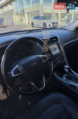 Седан Ford Fusion 2014 в 