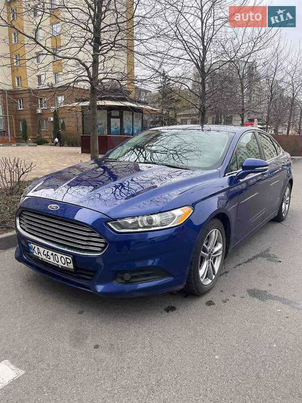 Седан Ford Fusion 2013 в Вишневому