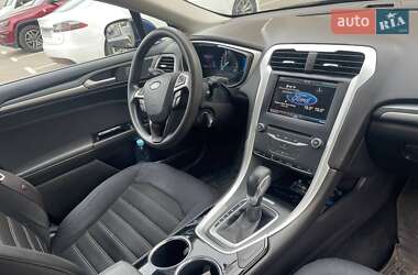 Седан Ford Fusion 2013 в Вишневому