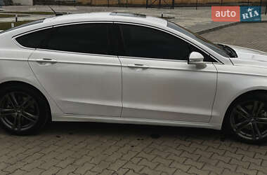 Седан Ford Fusion 2020 в 