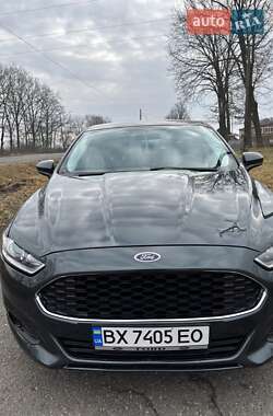 Седан Ford Fusion 2015 в Любарі