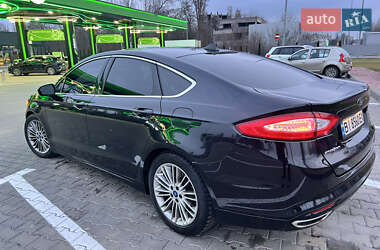Седан Ford Fusion 2013 в 