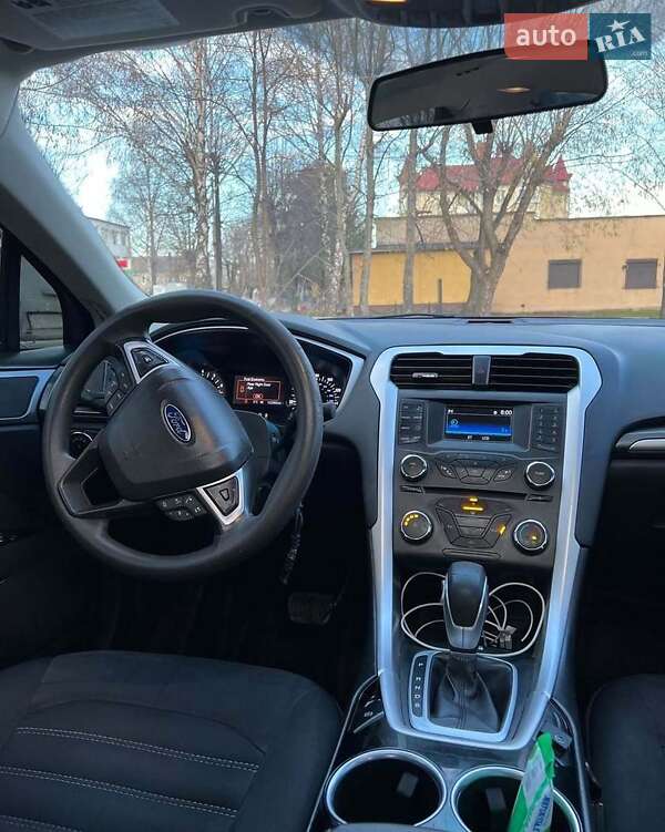 Седан Ford Fusion 2013 в Черкасах
