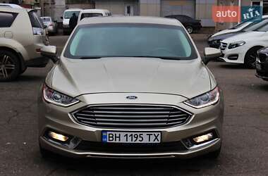 Седан Ford Fusion 2017 в 
