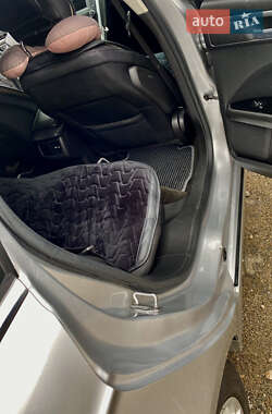 Седан Ford Fusion 2013 в 