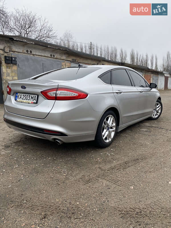 Седан Ford Fusion 2013 в Киеве