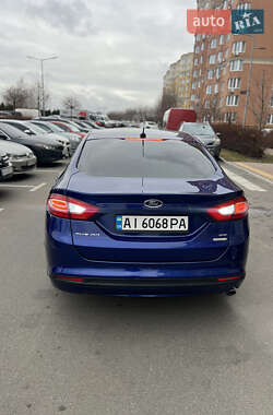 Седан Ford Fusion 2013 в 