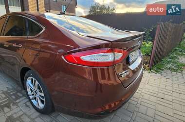 Седан Ford Fusion 2014 в 