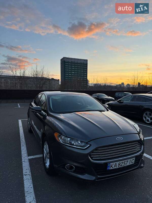 Седан Ford Fusion 2015 в Киеве