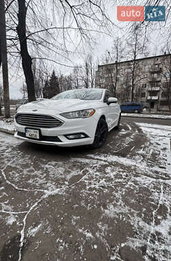 Седан Ford Fusion 2016 в 