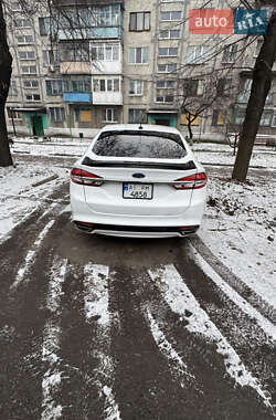Седан Ford Fusion 2016 в 