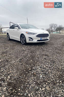 Седан Ford Fusion 2019 в Кривом Роге