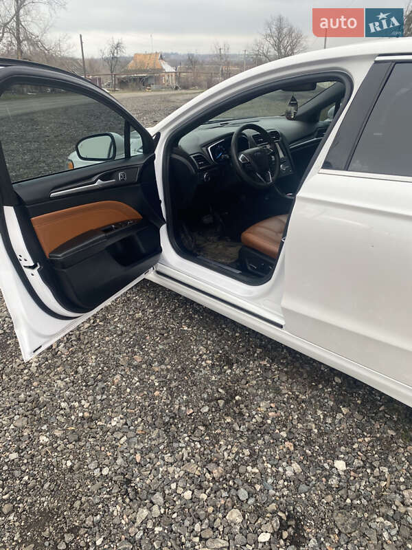 Седан Ford Fusion 2019 в Кривом Роге
