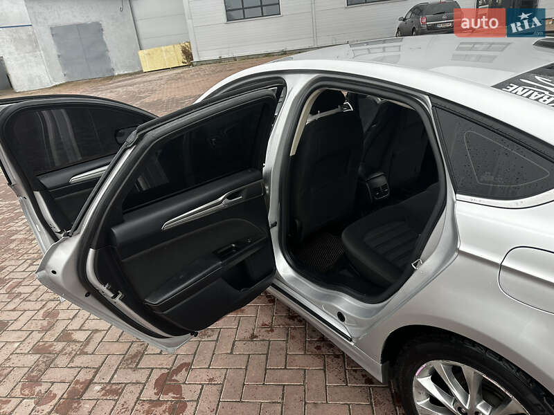 Седан Ford Fusion 2017 в Ровно фото 5 Седан Ford Fusion 2017 в Ровно