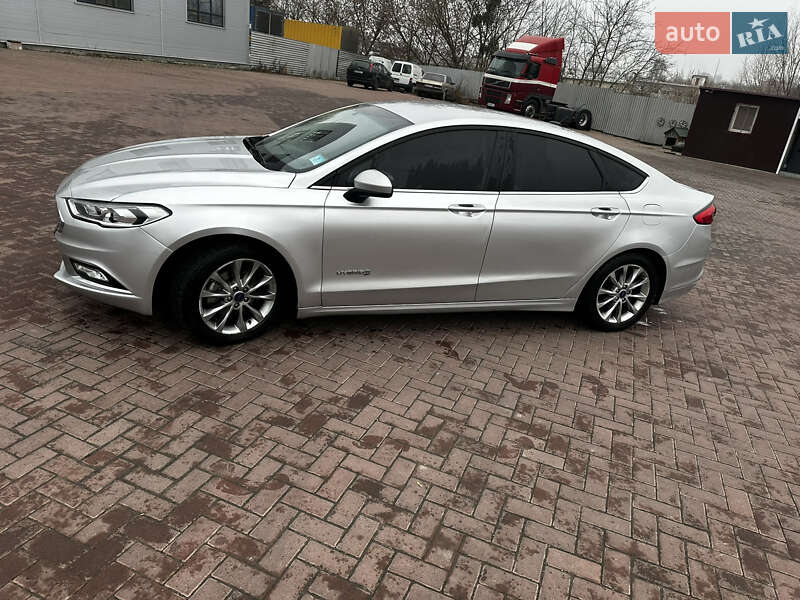 Седан Ford Fusion 2017 в Ровно фото 3 Седан Ford Fusion 2017 в Ровно