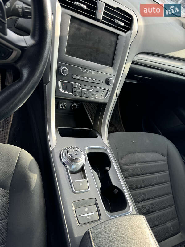 Седан Ford Fusion 2019 в Києві
