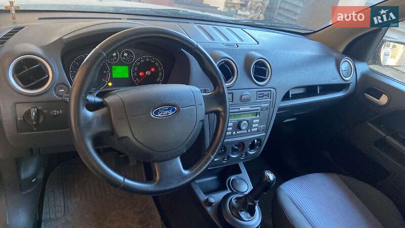 Хэтчбек Ford Fusion 2007 в Киеве