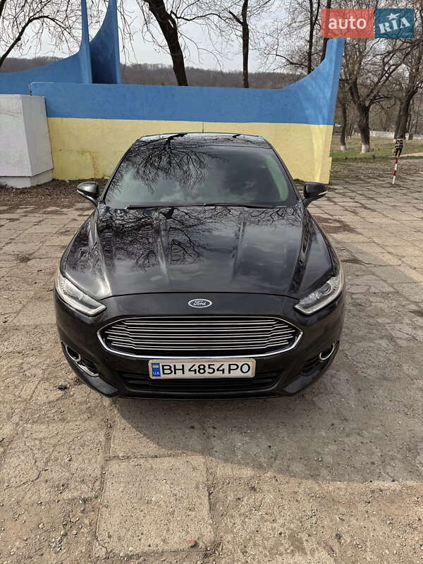 Седан Ford Fusion 2013 в Тарутине