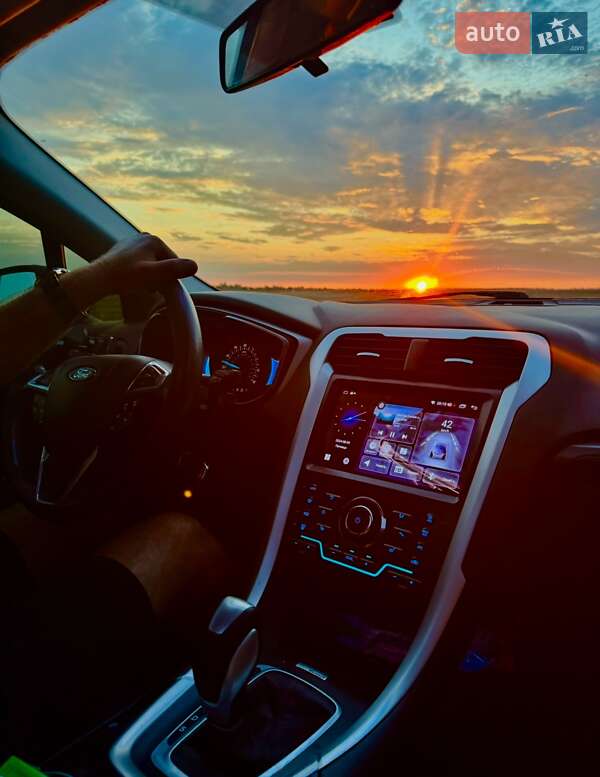 Седан Ford Fusion 2013 в Тарутине