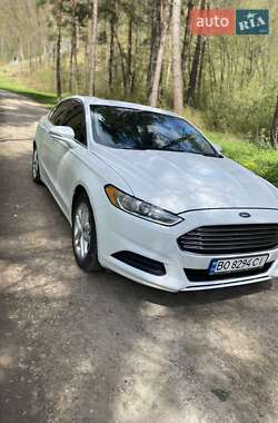 Седан Ford Fusion 2015 в Бережанах