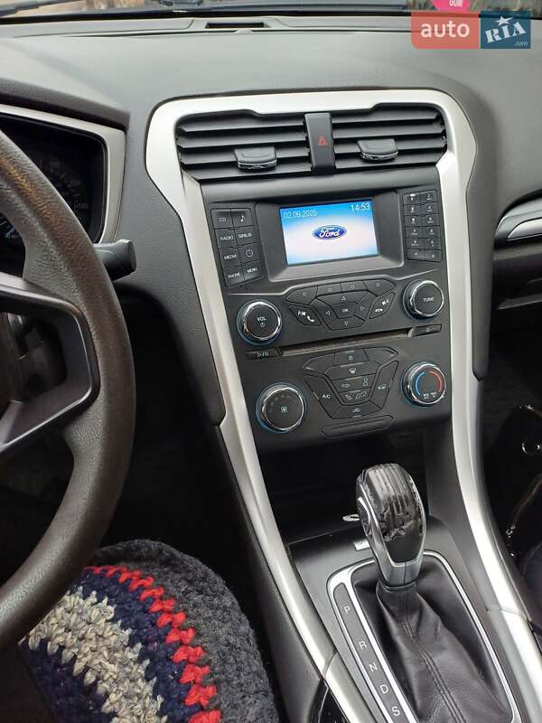 Седан Ford Fusion 2013 в Черкасах