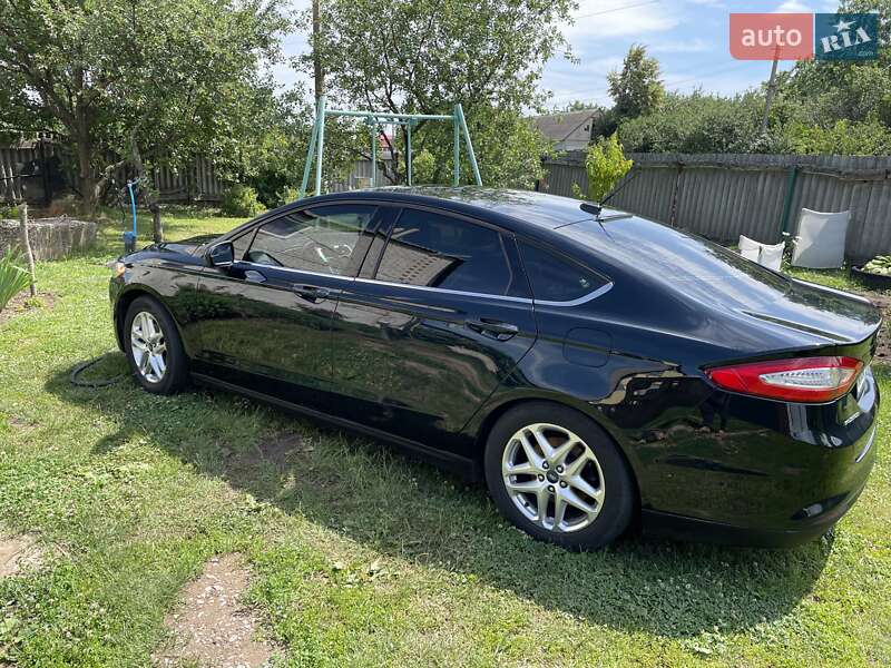 Седан Ford Fusion 2013 в Харкові