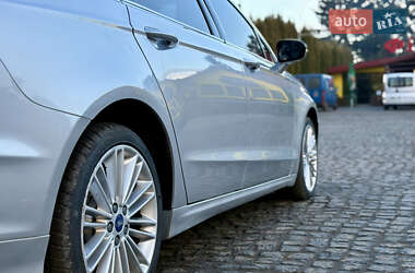 Седан Ford Fusion 2014 в Старокостянтинові