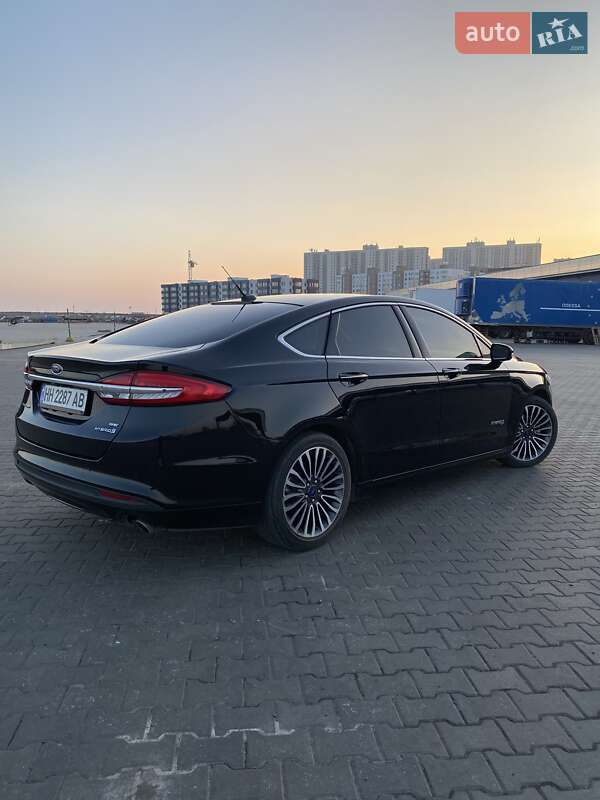 Седан Ford Fusion 2016 в Одесі