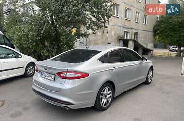 Седан Ford Fusion 2016 в 