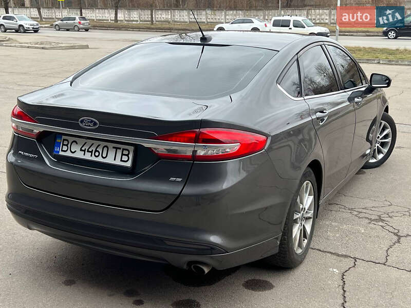 Седан Ford Fusion 2016 в Львові