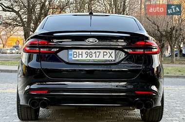 Седан Ford Fusion 2017 в 