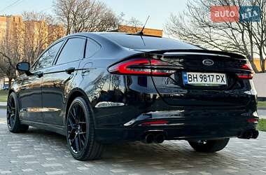 Седан Ford Fusion 2017 в 