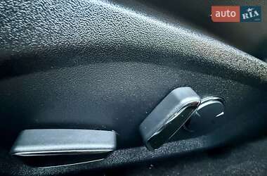 Седан Ford Fusion 2017 в 