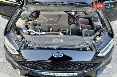 Седан Ford Fusion 2017 в 