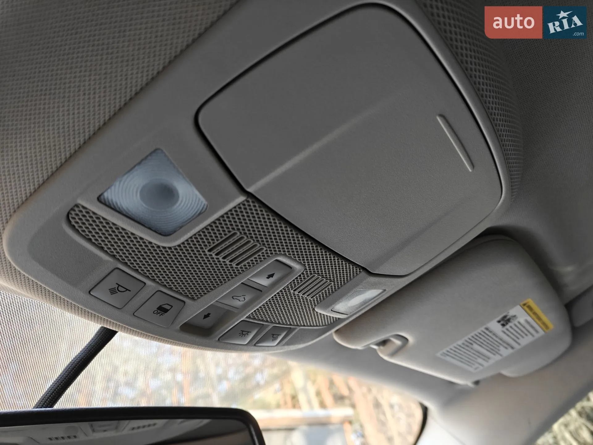 2016 Ford Fusion - мініатюра 23