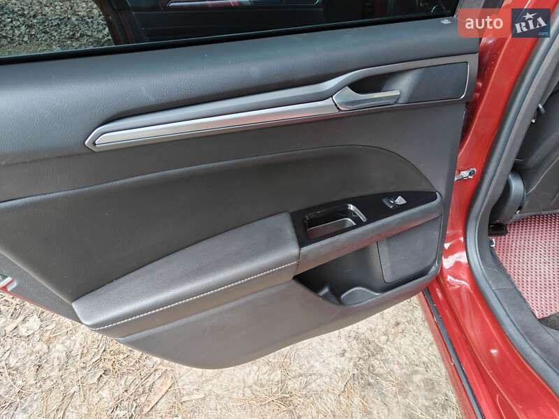 Седан Ford Fusion 2016 в Киеве