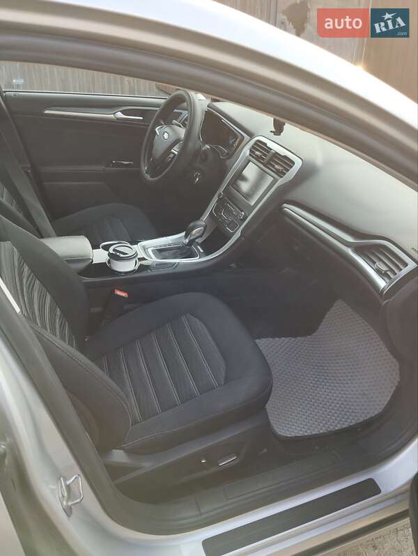 Седан Ford Fusion 2016 в Днепре