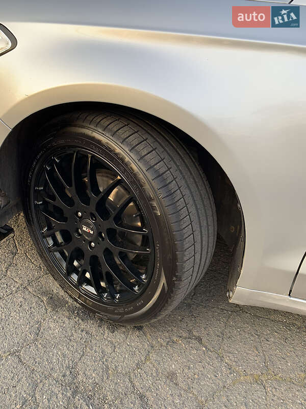 Седан Ford Fusion 2015 в Кривому Розі фото 11 Седан Ford Fusion 2015 в Кривому Розі