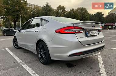 Седан Ford Fusion 2017 в 