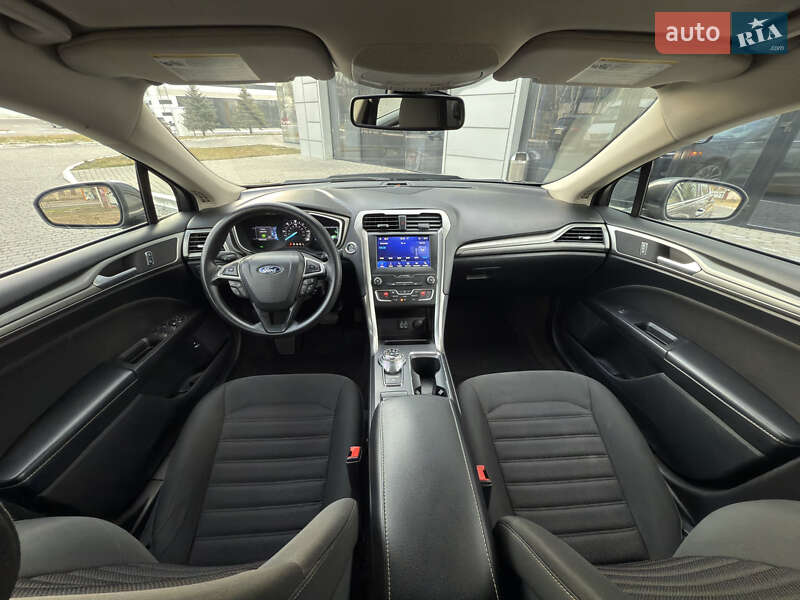 Седан Ford Fusion 2019 в Одессе